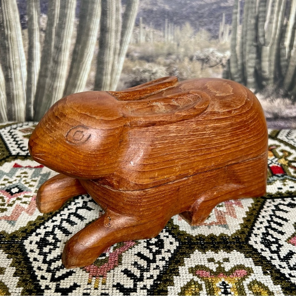 Vintage Carved Wooden Trinket Bunny Rabbit Box